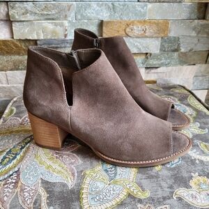 Blondo Taupe Suede Open-Toe Ankle Booties - NWOT!